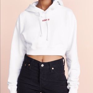 cropped levi’s hoodie